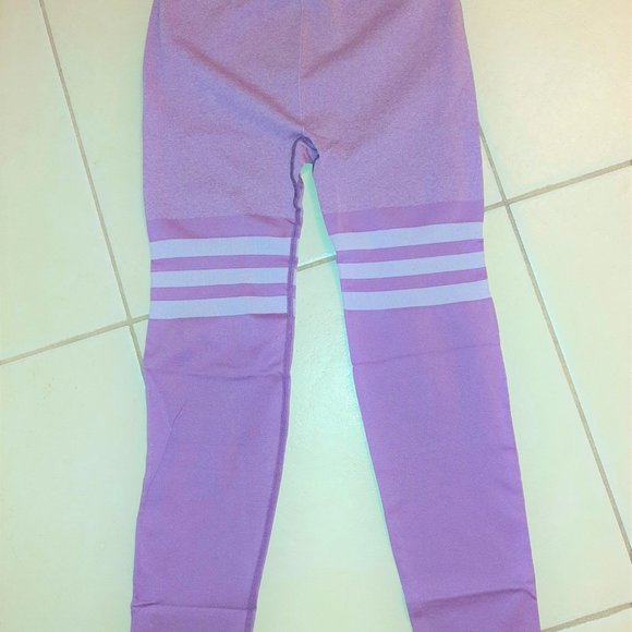 NWT Seamless Sexy Leggings. - Picture 5 of 13